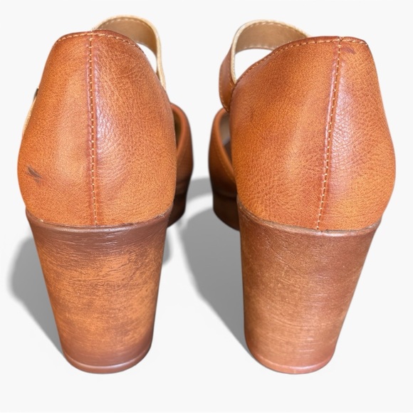 NWOT BOC Tan Platform Mules with Strap - Picture 2 of 7